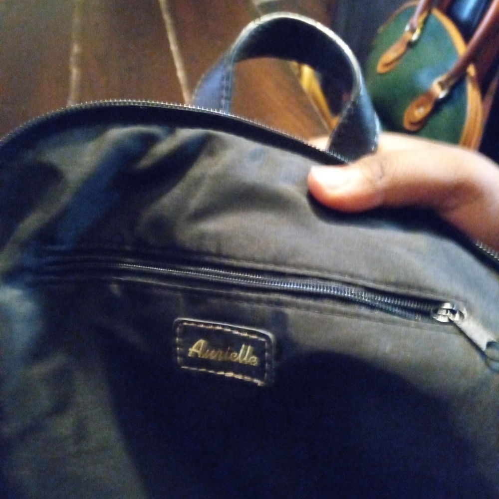 Back pack - Picture 3 of 3